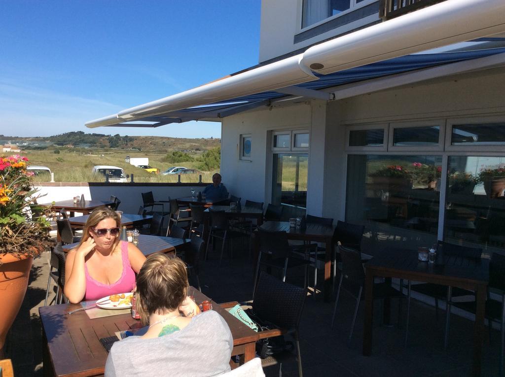 Discovery Bay St Ouen's Exterior photo