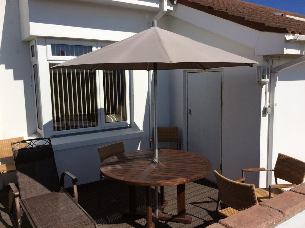 Discovery Bay St Ouen's Exterior photo